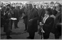1968 - Powitanie I Sekretarza Komitetu Wojewódzkiego PZPR Edwarda Gierka przez załogę brykietowni - (skan fot. ze zbiorów A. Vogel)