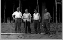 1974 - 3) Pracownicy KWK "Jankowice" oddelegowani do budowy nowego ośrodka wypoczynkowego w Kątach Rybackich - (foto dostarczone przez L. Adamczyka)