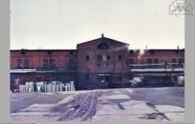 1987 - Budynek starej łaźni łańcuszkowej - (ze zbiorów kopalni/fot. W. Mazur)