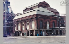 1987 - Budynek maszyny wyciągowej, parowej szybu I przed wyburzeniem - (ze zbiorów kopalni/fot. W. Mazur)