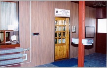 1993 - Nowo otwarta placówka PKO BP w budynku portierni bramy głównej kopalni – (foto ze zbiorów kopalni)